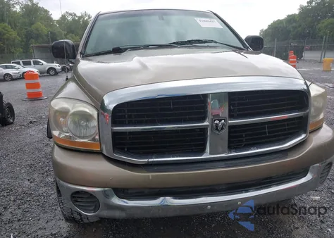 2006 Dodge Ram 1500 Slt/Trx4 Off Road/Sport z USA, uszkodzony, nr VIN 1D7HU18N96S526899